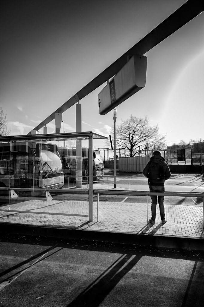 Bus station 3 zw 90x60